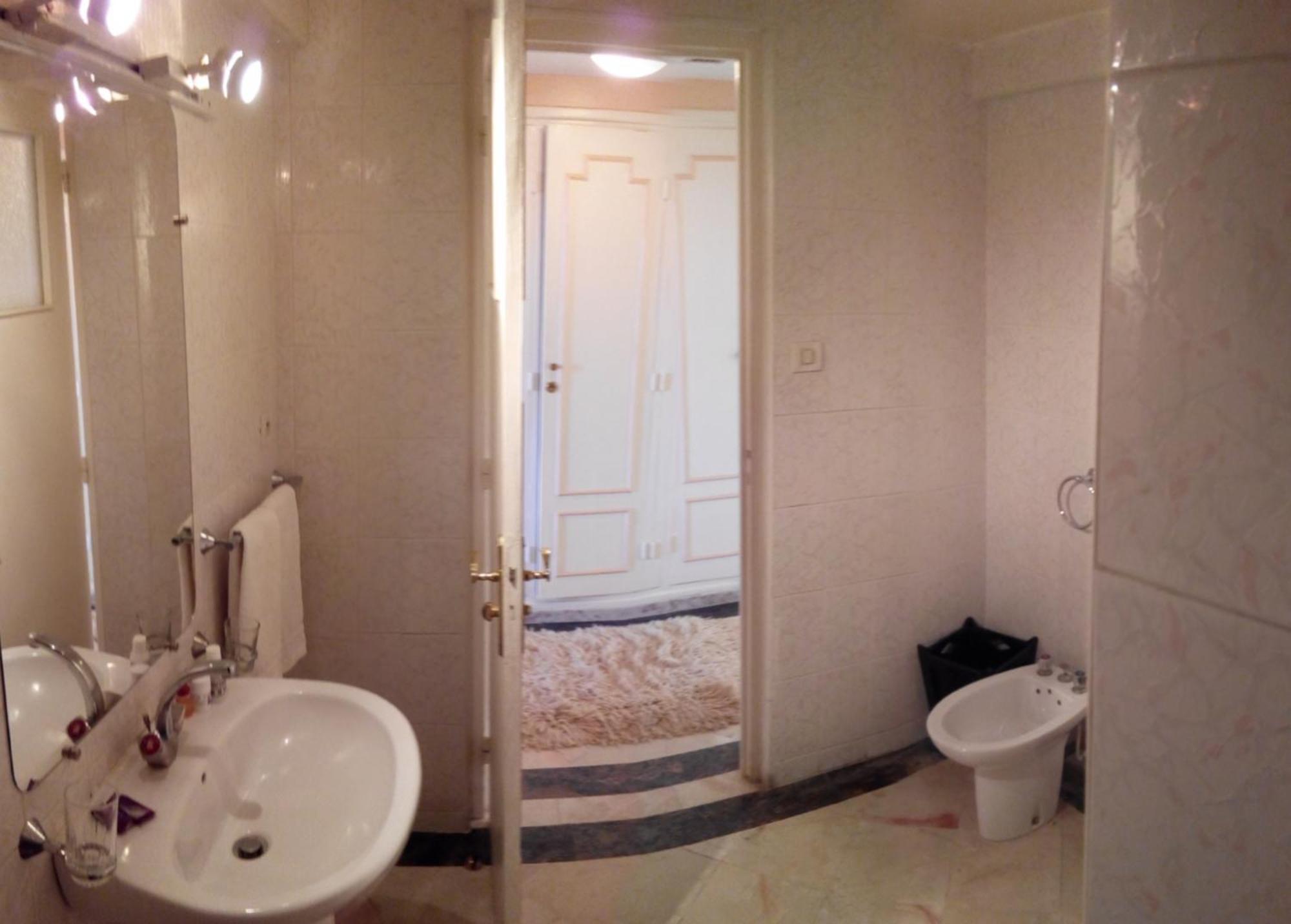 Hotel Les Amandiers Tafraout Ngoại thất bức ảnh